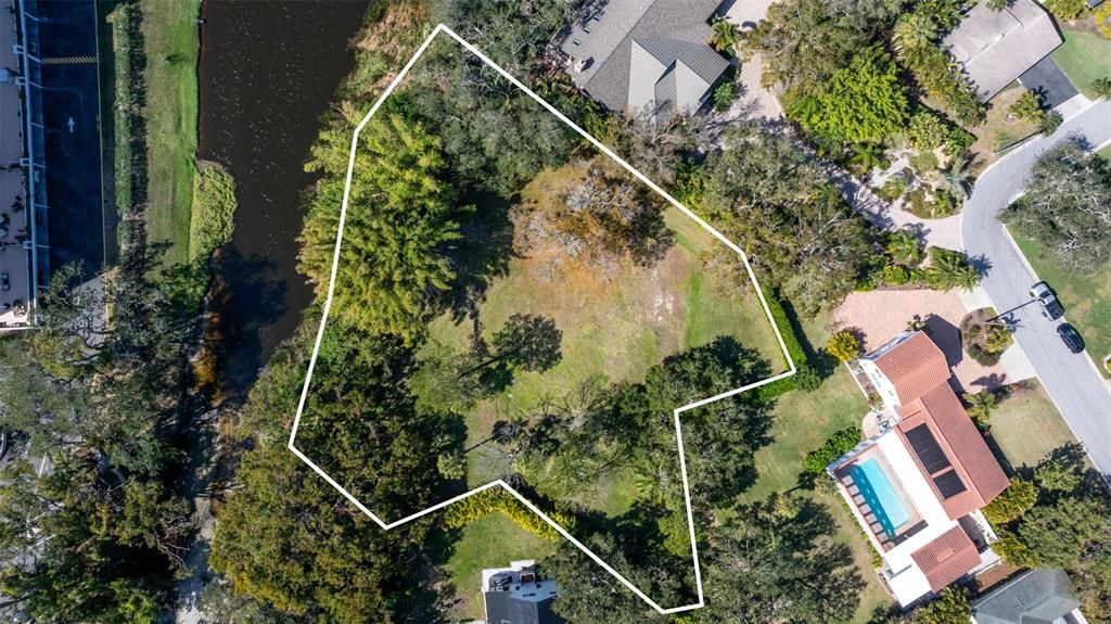 待售: $2,250,000 (1.20 acres)