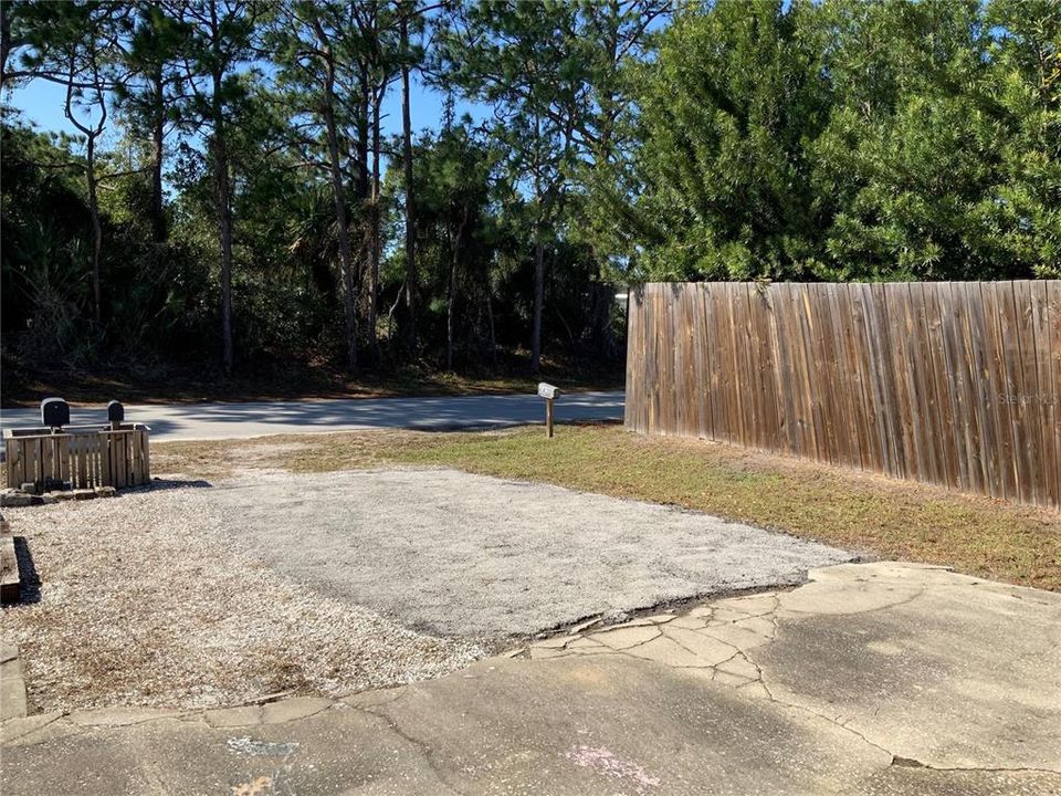 For Sale: $165,000 (0 beds, 0 baths, 600 Square Feet)