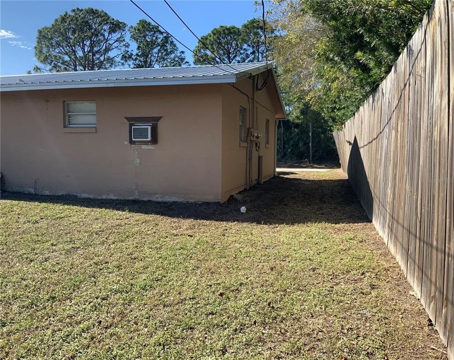 For Sale: $165,000 (0 beds, 0 baths, 600 Square Feet)