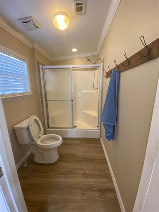 На продажу: $399,900 (4 спален, 3 ванн, 2432 Квадратных фут)