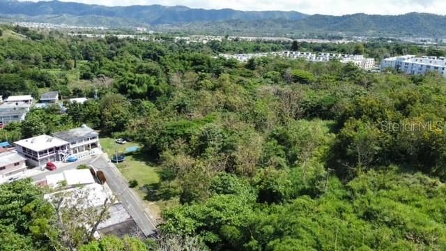 En Venta: $800,000 (13.02 acres)
