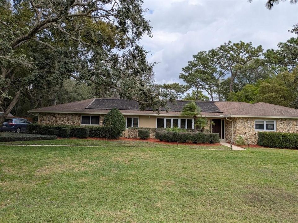 Vendido Recientemente: $699,000 (5 camas, 3 baños, 2390 Pies cuadrados)