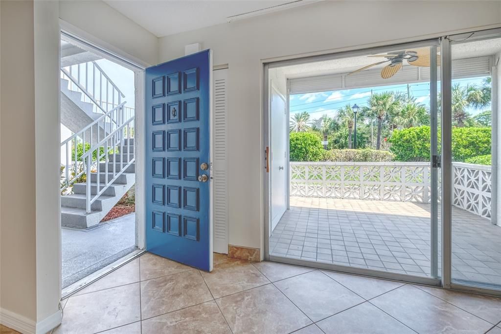 Recently Rented: $2,250 (2 beds, 2 baths, 1040 Square Feet)