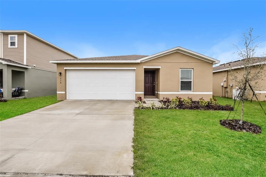 Recently Rented: $1,775 (3 beds, 2 baths, 1263 Square Feet)