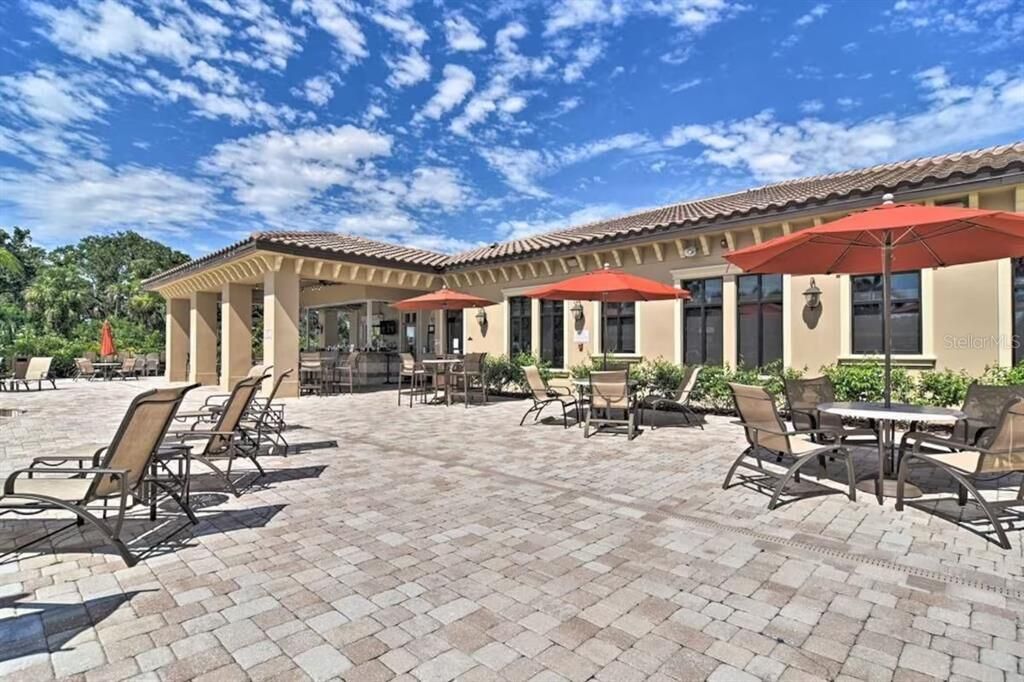 В аренду: $3,200 (3 спален, 2 ванн, 1786 Квадратных фут)