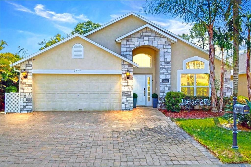 Recently Sold: $499,995 (4 beds, 2 baths, 1932 Square Feet)