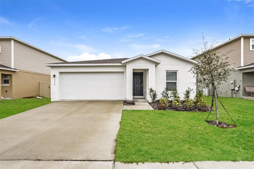 Recently Rented: $1,795 (3 beds, 2 baths, 1263 Square Feet)