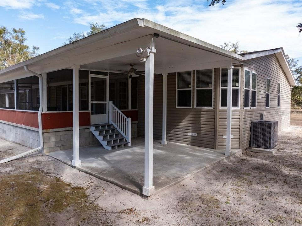 Active With Contract: $1,200,000 (4 beds, 3 baths, 2478 Square Feet)