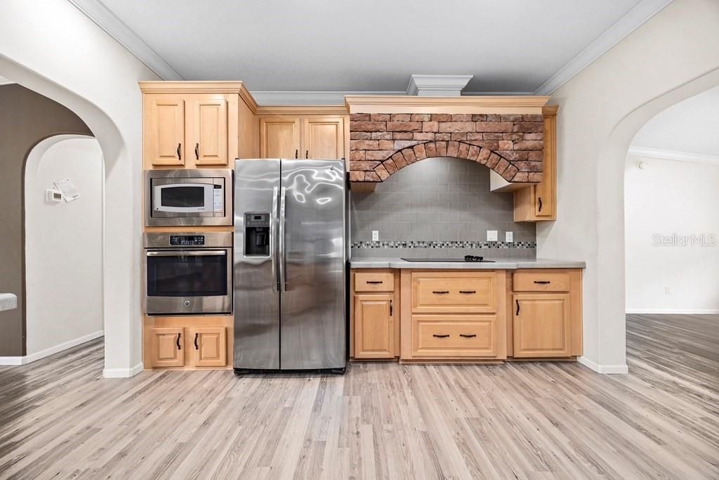 Active With Contract: $1,200,000 (4 beds, 3 baths, 2478 Square Feet)