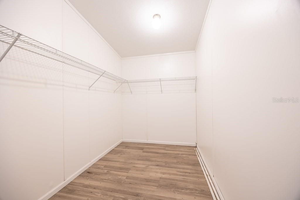 Active With Contract: $1,200,000 (4 beds, 3 baths, 2478 Square Feet)