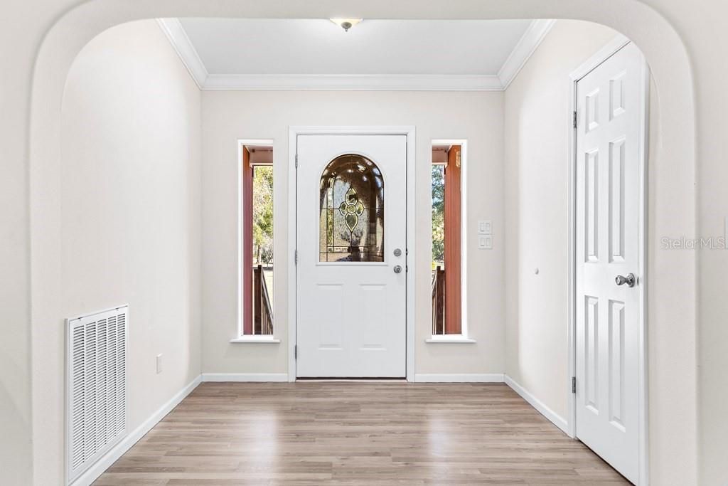 Active With Contract: $1,200,000 (4 beds, 3 baths, 2478 Square Feet)