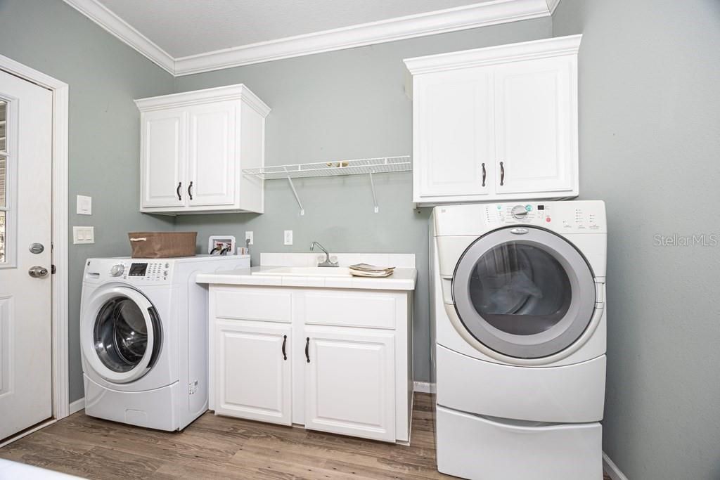 Active With Contract: $1,200,000 (4 beds, 3 baths, 2478 Square Feet)