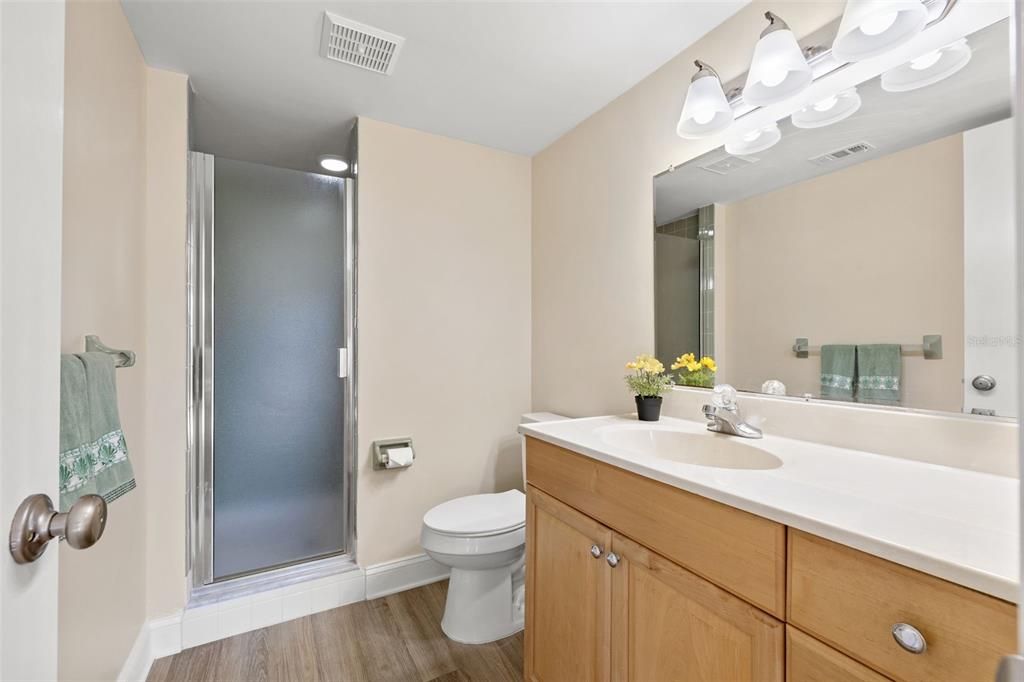 For Sale: $189,000 (2 beds, 2 baths, 1150 Square Feet)