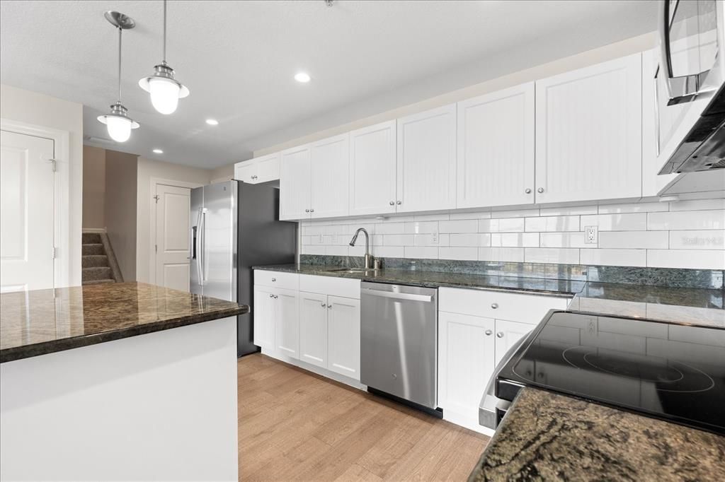 В аренду: $3,495 (3 спален, 3 ванн, 1860 Квадратных фут)