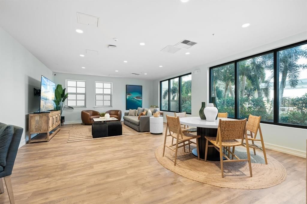 For Rent: $1,644 (1 beds, 1 baths, 885 Square Feet)