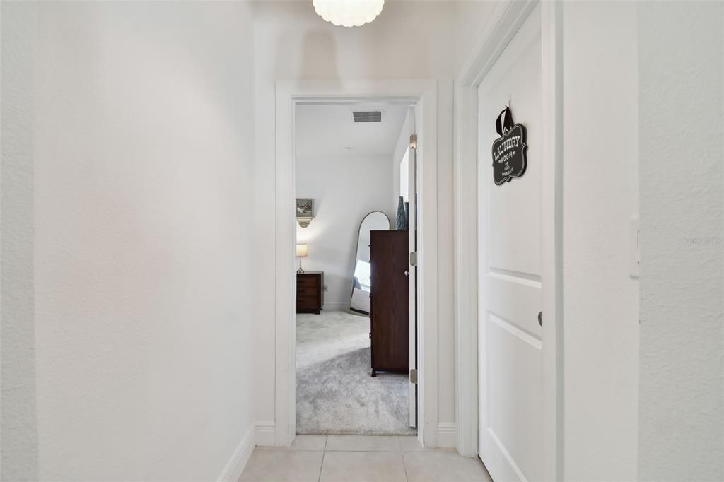 待售: $648,000 (4 贝兹, 3 浴室, 2500 平方英尺)