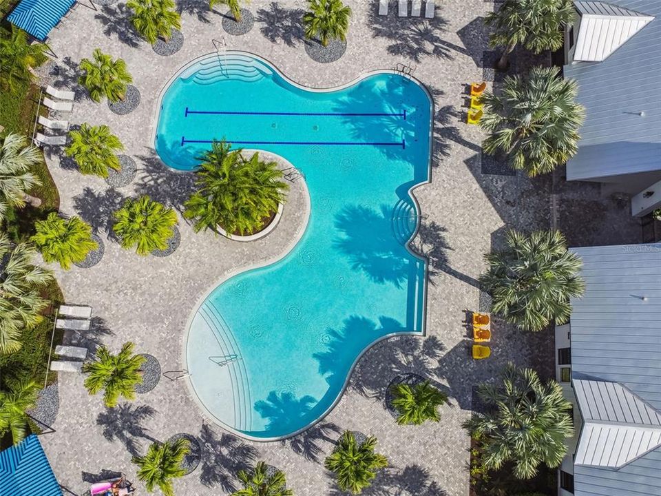 待售: $648,000 (4 贝兹, 3 浴室, 2500 平方英尺)