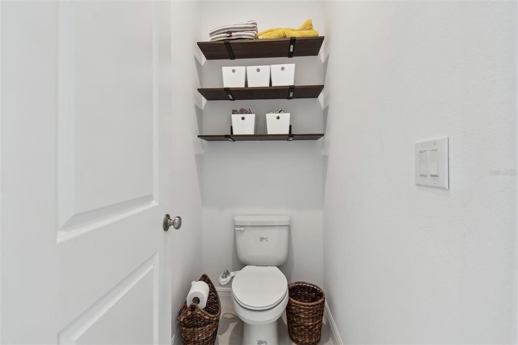 待售: $648,000 (4 贝兹, 3 浴室, 2500 平方英尺)