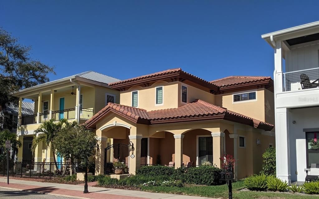 Active With Contract: $1,815,000 (4 beds, 2 baths, 2895 Square Feet)