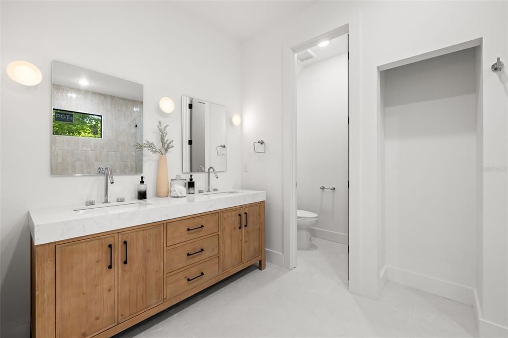 待售: $1,280,000 (4 贝兹, 3 浴室, 3089 平方英尺)