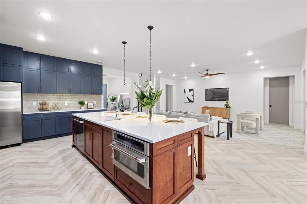 待售: $1,280,000 (4 贝兹, 3 浴室, 3089 平方英尺)