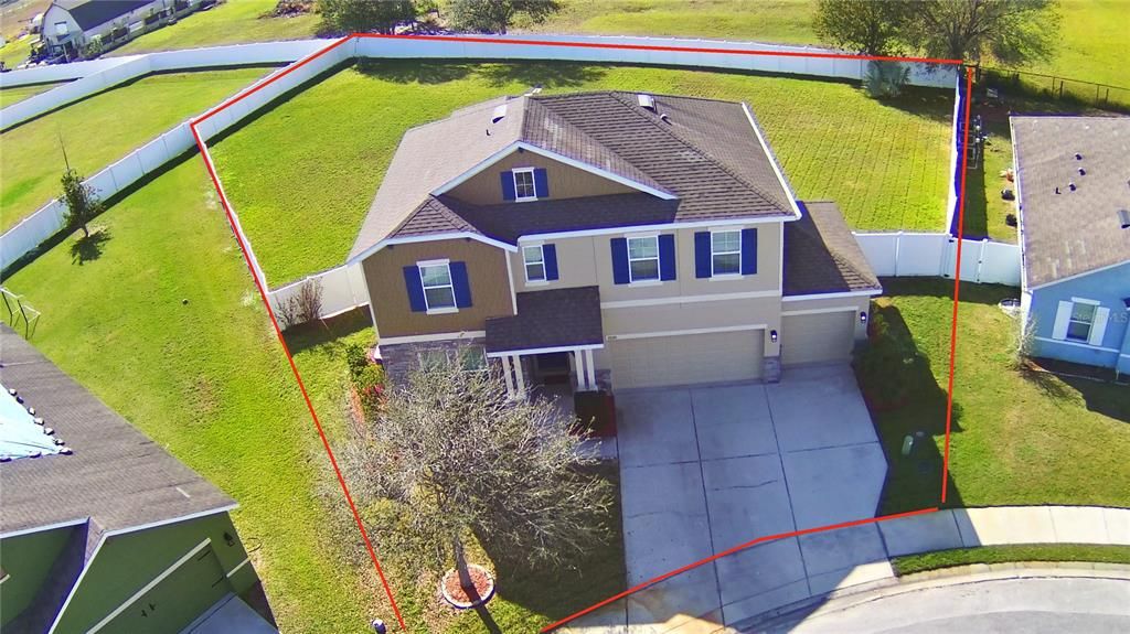 合同活跃: $399,900 (4 贝兹, 3 浴室, 3018 平方英尺)