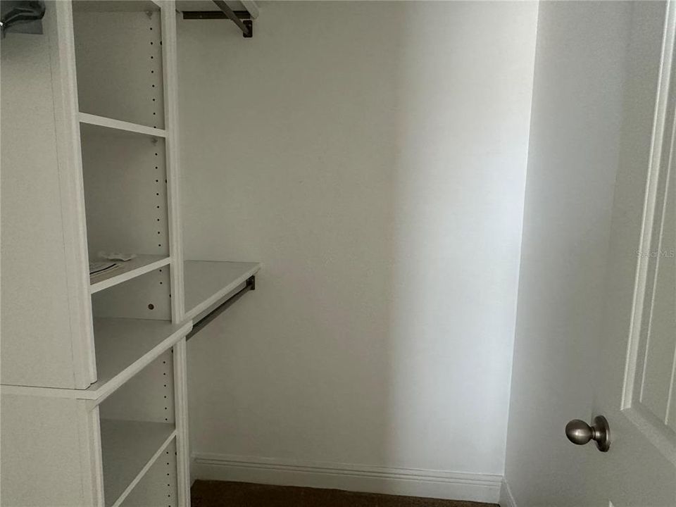 合同活跃: $399,900 (4 贝兹, 3 浴室, 3018 平方英尺)