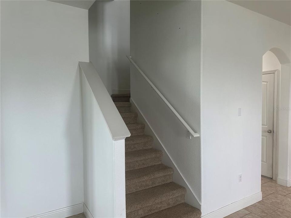 合同活跃: $399,900 (4 贝兹, 3 浴室, 3018 平方英尺)