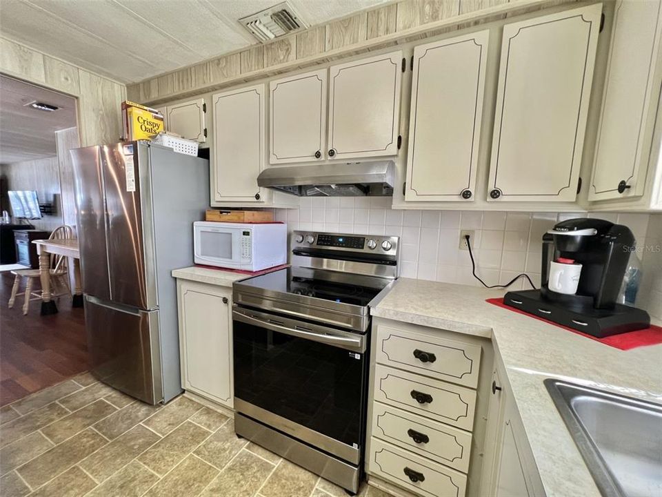 En Venta: $99,900 (2 camas, 2 baños, 1064 Pies cuadrados)