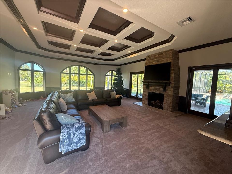 待售: $2,150,000 (6 贝兹, 5 浴室, 5719 平方英尺)