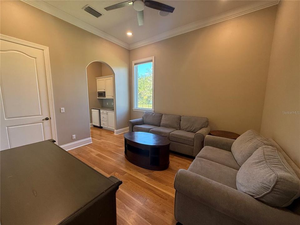 待售: $2,150,000 (6 贝兹, 5 浴室, 5719 平方英尺)