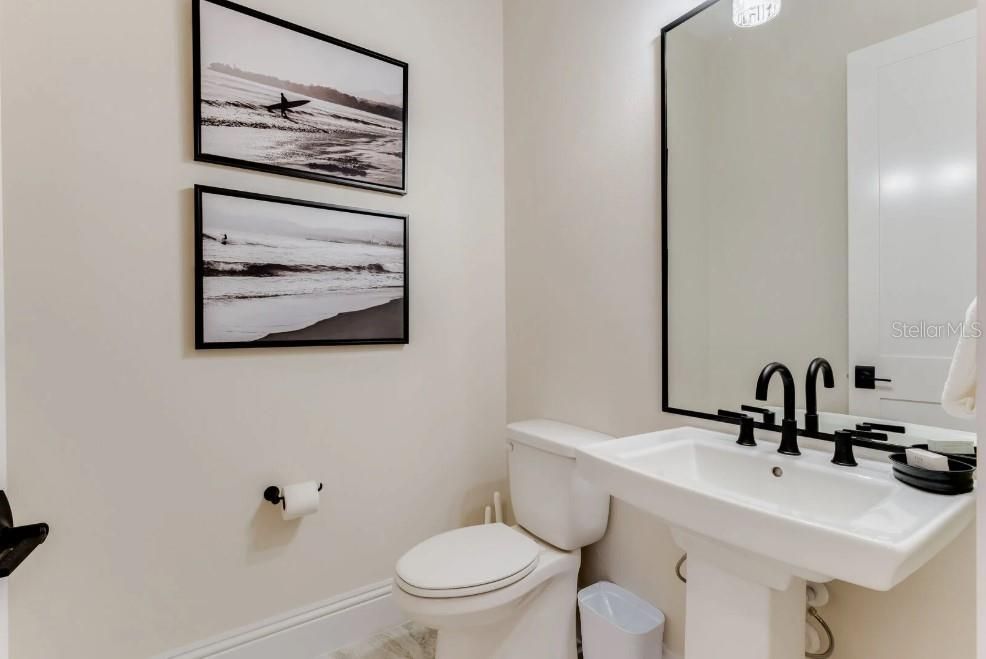 待售: $3,550,000 (10 贝兹, 10 浴室, 7300 平方英尺)