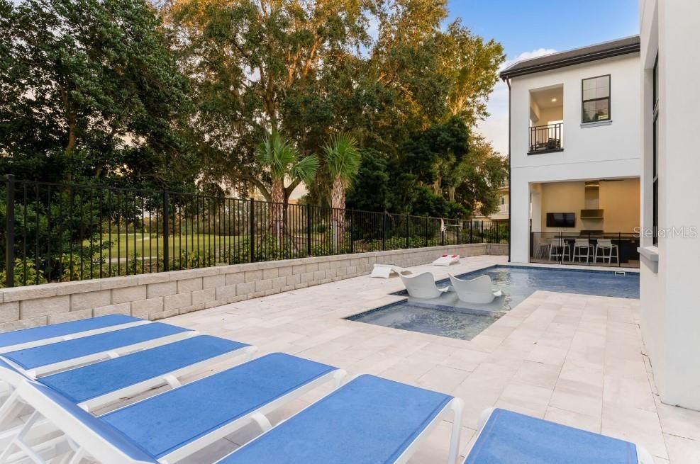 待售: $3,550,000 (10 贝兹, 10 浴室, 7300 平方英尺)