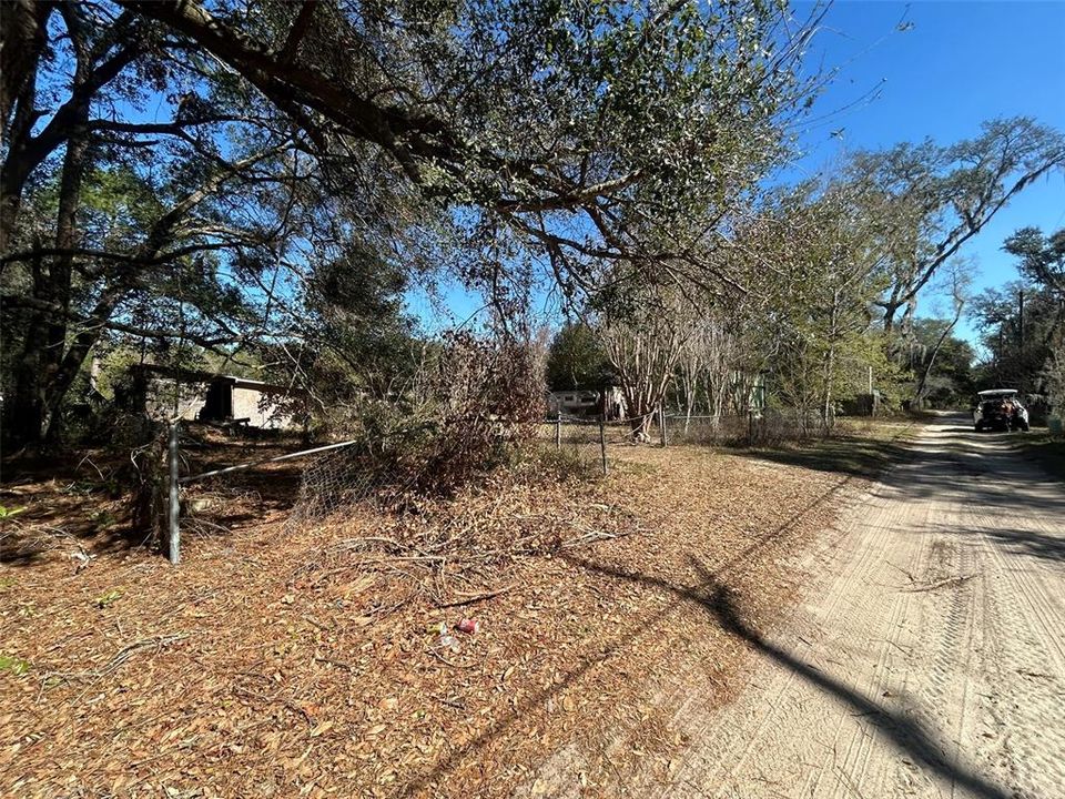 На продажу: $98,000 (3 спален, 1 ванн, 1645 Квадратных фут)