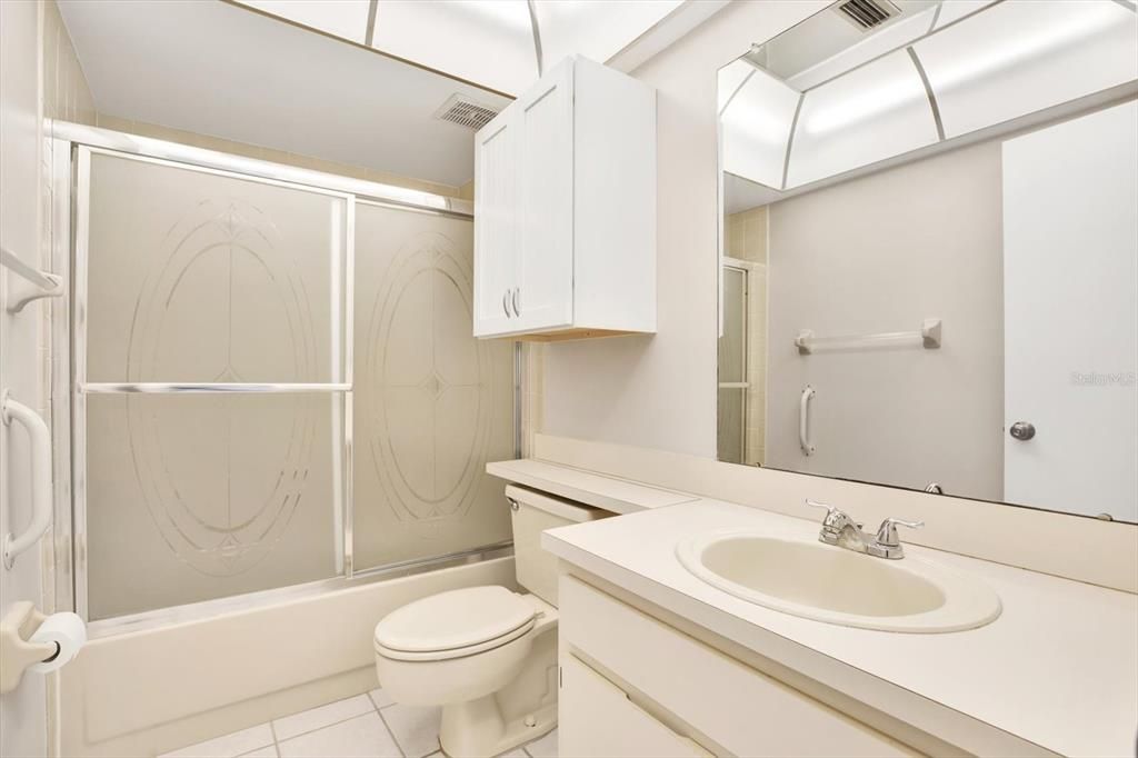 En Venta: $195,000 (2 camas, 2 baños, 1025 Pies cuadrados)