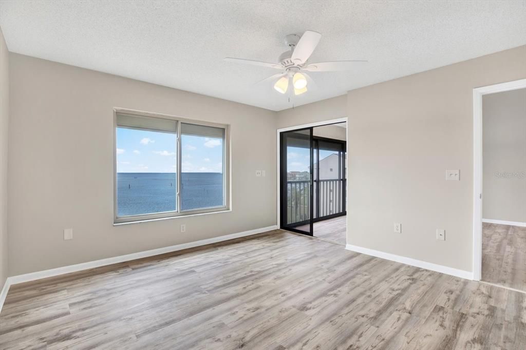 En Venta: $195,000 (2 camas, 2 baños, 1025 Pies cuadrados)