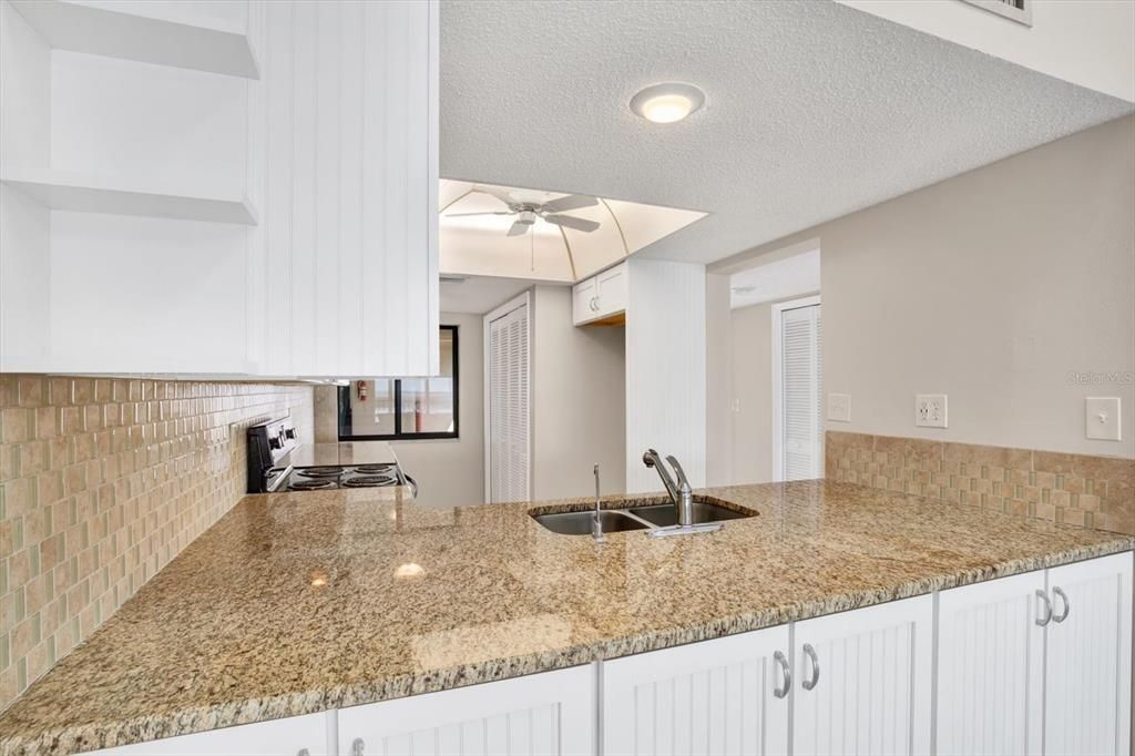 En Venta: $195,000 (2 camas, 2 baños, 1025 Pies cuadrados)