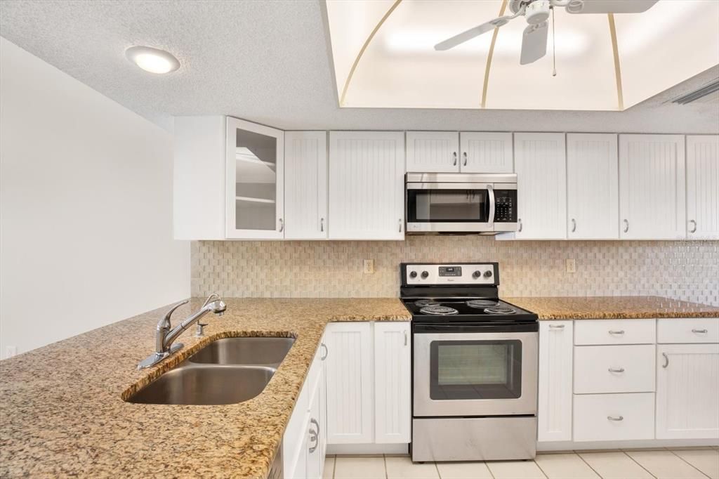 En Venta: $195,000 (2 camas, 2 baños, 1025 Pies cuadrados)