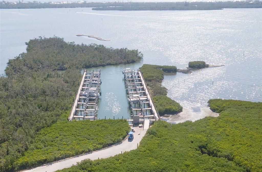 Activo con contrato: $677,777 (3 camas, 2 baños, 2028 Pies cuadrados)