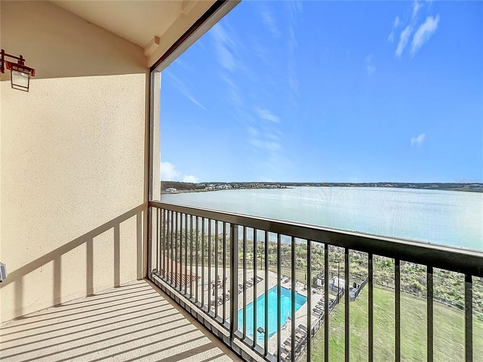 For Sale: $376,500 (2 beds, 2 baths, 1402 Square Feet)