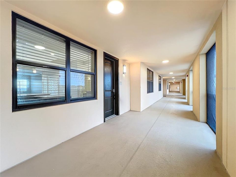 For Sale: $376,500 (2 beds, 2 baths, 1402 Square Feet)