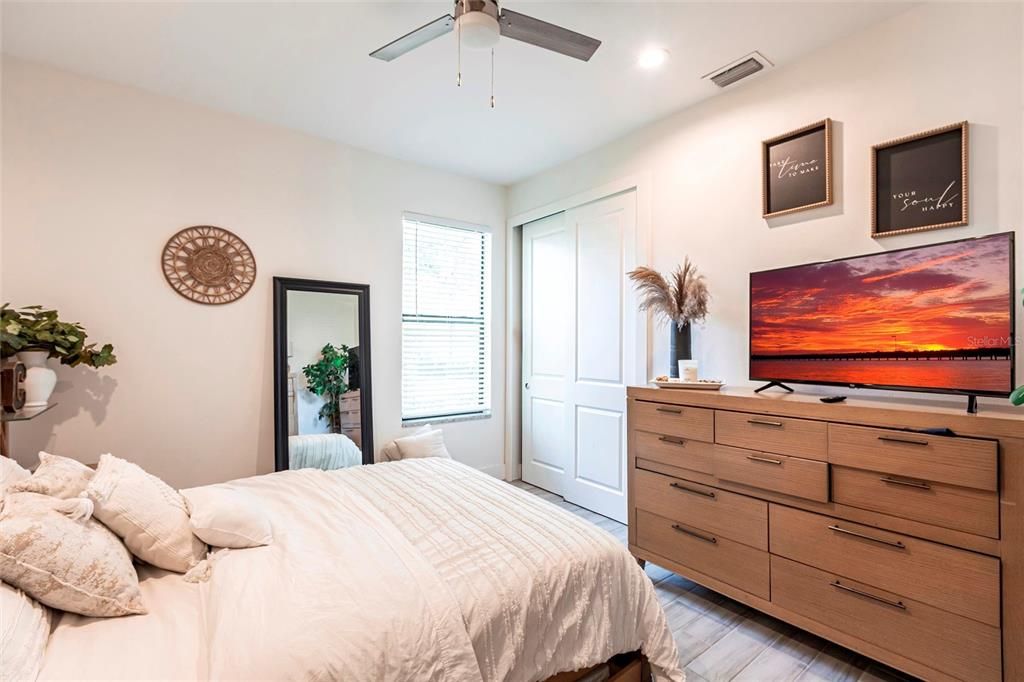 For Sale: $559,000 (6 beds, 0 baths, 2698 Square Feet)