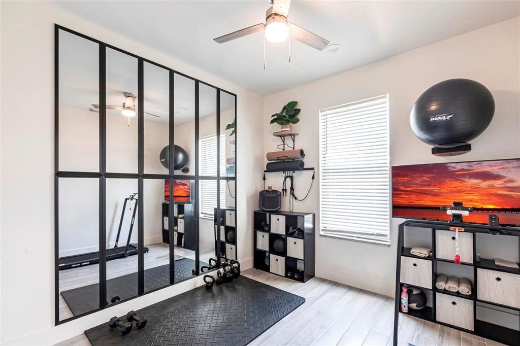 For Sale: $559,000 (6 beds, 0 baths, 2698 Square Feet)