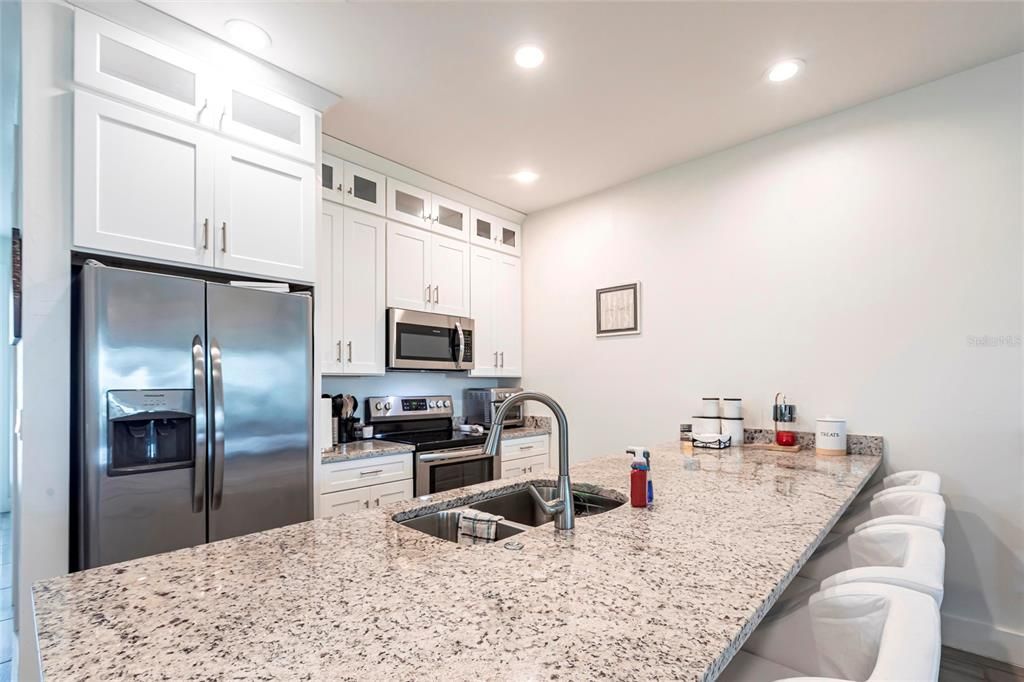 For Sale: $559,000 (6 beds, 0 baths, 2698 Square Feet)