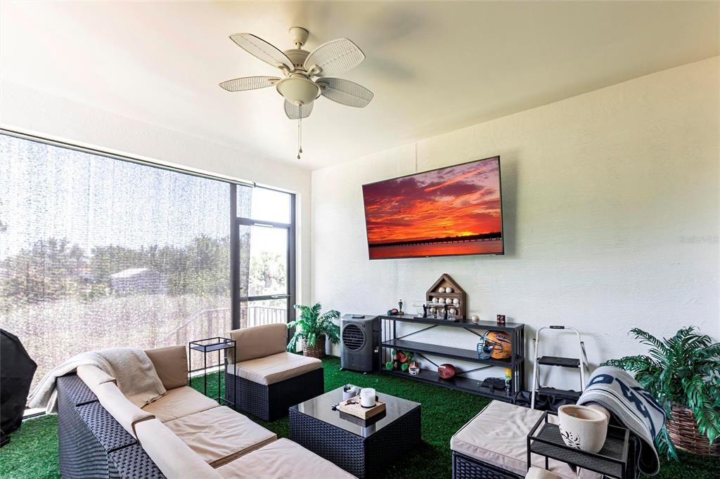 For Sale: $559,000 (6 beds, 0 baths, 2698 Square Feet)