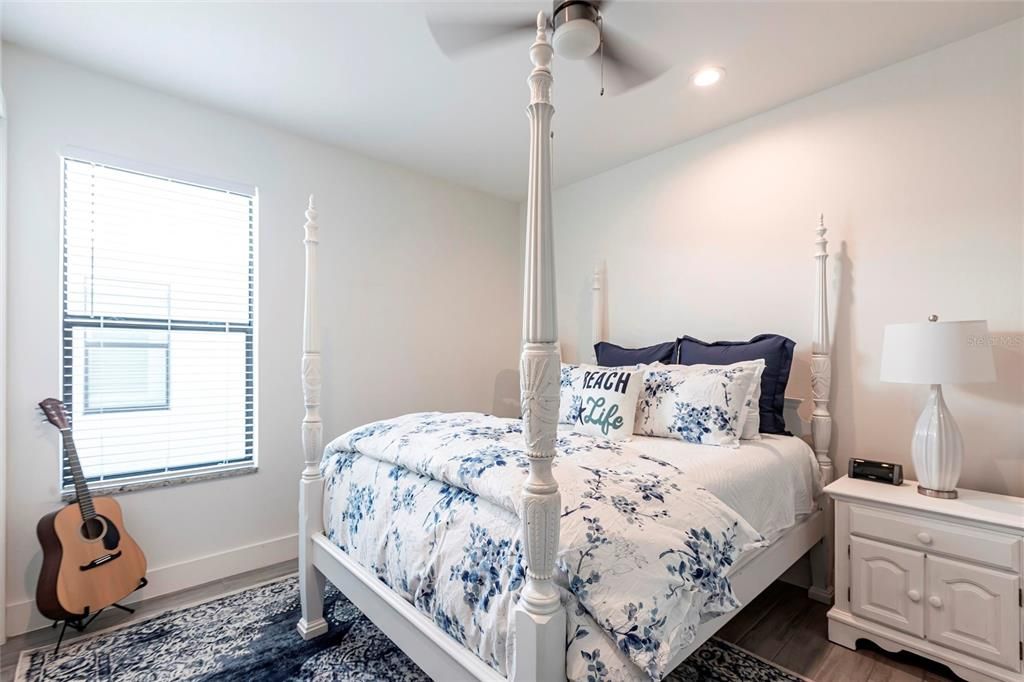 For Sale: $559,000 (6 beds, 0 baths, 2698 Square Feet)