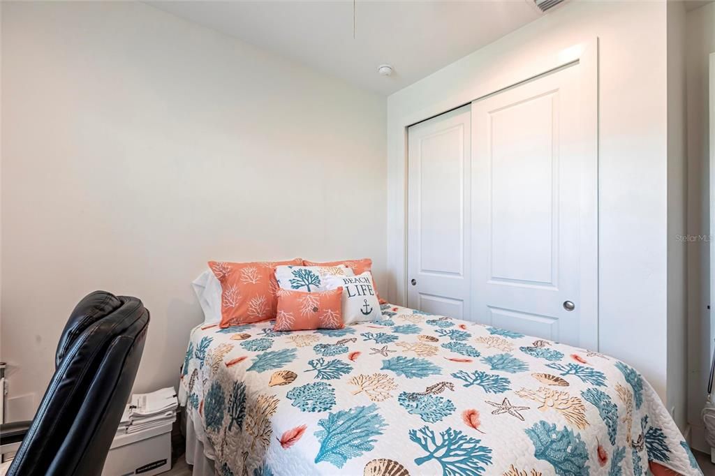 For Sale: $559,000 (6 beds, 0 baths, 2698 Square Feet)