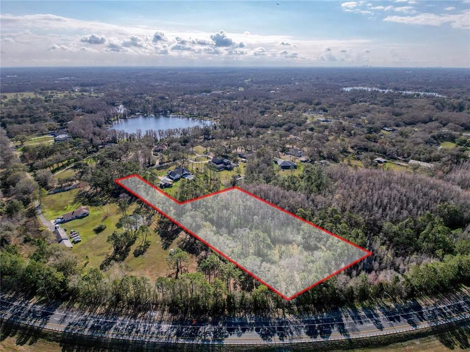 合同活跃: $250,000 (3.71 acres)