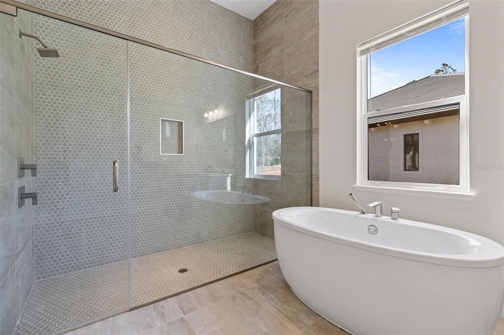 На продажу: $2,590,000 (5 спален, 5 ванн, 5161 Квадратных фут)