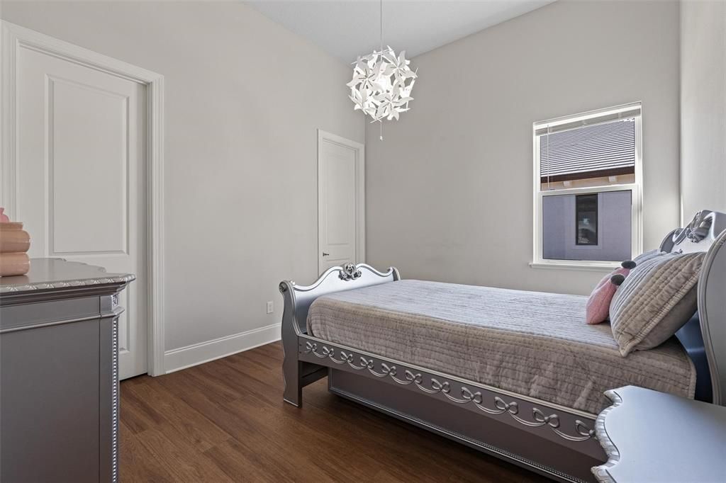 На продажу: $2,590,000 (5 спален, 5 ванн, 5161 Квадратных фут)